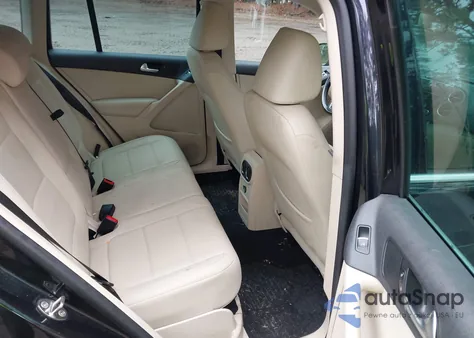 2011 Volkswagen Tiguan Se из США, поврежденный, VIN WVGAV7AX2BW555876